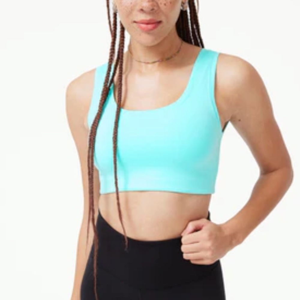 NWT Tek Gear Medium Support Racerback Dri-Wick Sports Bra in Teal Caspian Sea.